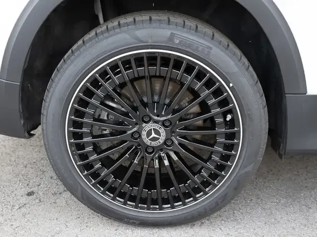 Mercedes-Benz EQB 300