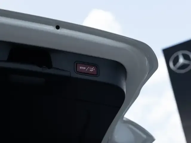 Mercedes-Benz EQB 300