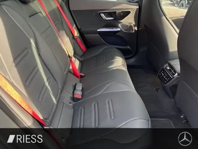 Mercedes-Benz EQE 43