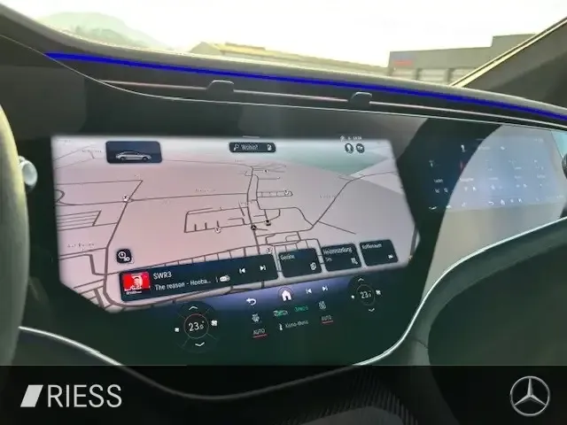 Mercedes-Benz EQE 43