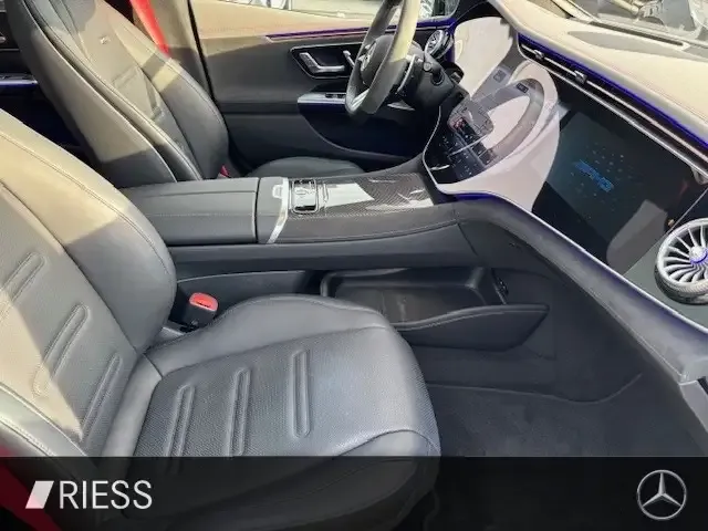 Mercedes-Benz EQE 43