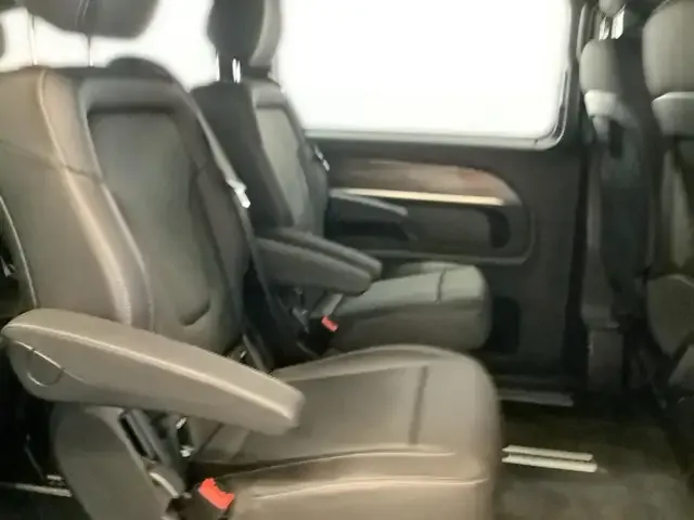 Mercedes-Benz EQV 300