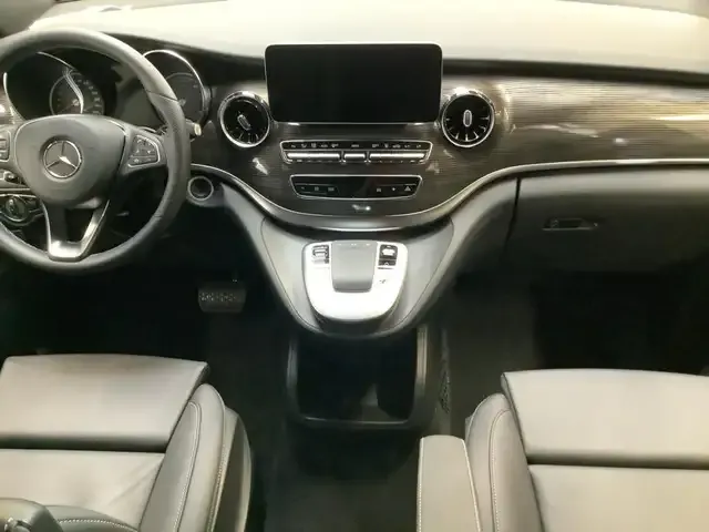 Mercedes-Benz EQV 300