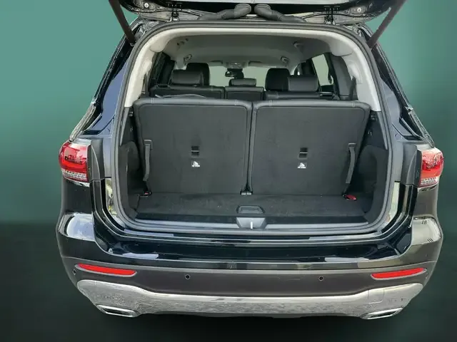 Mercedes-Benz GLB 180