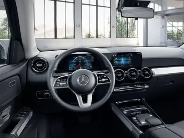 Mercedes-Benz GLB 180