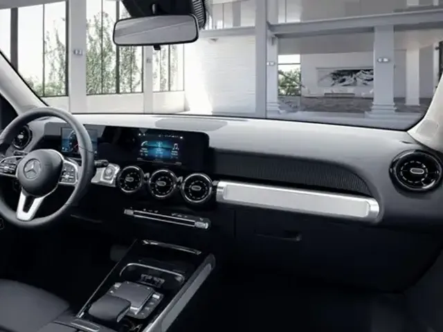 Mercedes-Benz GLB 180