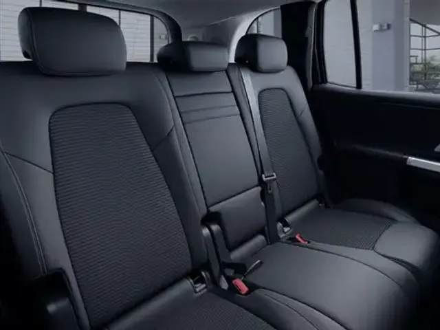 Mercedes-Benz GLB 180