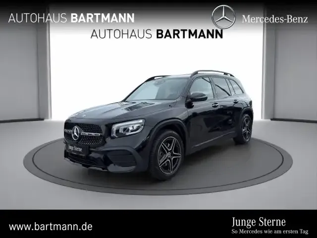 Mercedes-Benz GLB 220