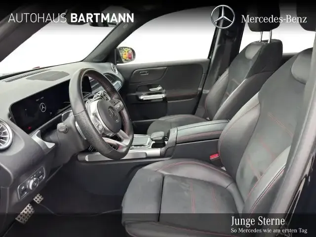 Mercedes-Benz GLB 220