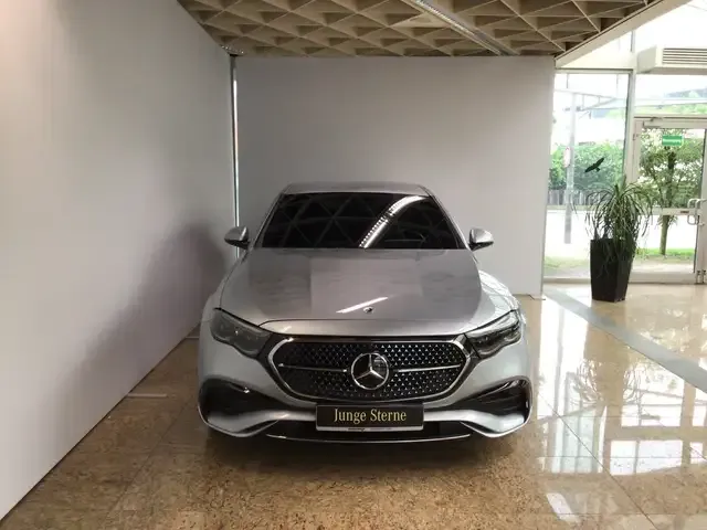 Mercedes-Benz E 300