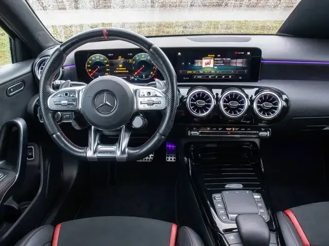 Mercedes-Benz A 35 AMG