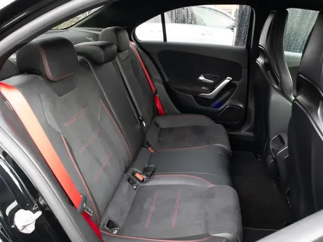 Mercedes-Benz A 35 AMG