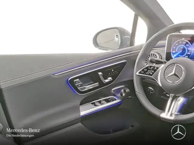 Mercedes-Benz EQE 300