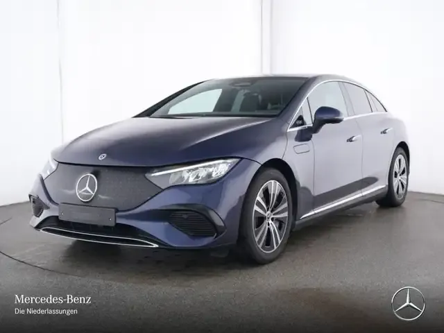 Mercedes-Benz EQE 300