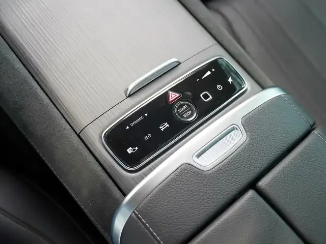 Mercedes-Benz EQE 500