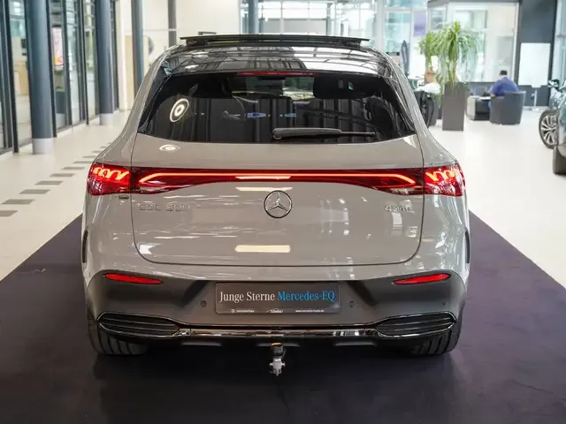 Mercedes-Benz EQE 500