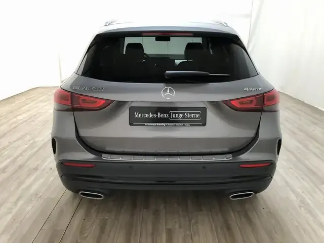 Mercedes-Benz GLA 250