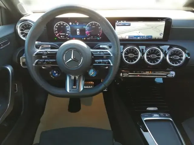 Mercedes-Benz A 35 AMG