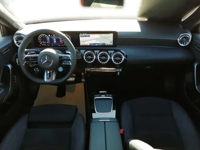 Mercedes-Benz A 35 AMG