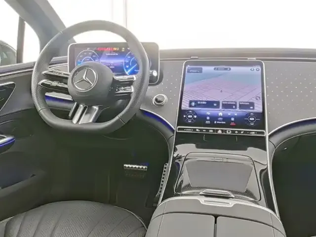 Mercedes-Benz EQE 300