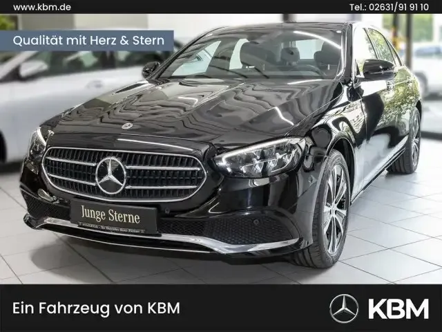 Mercedes-Benz E 200