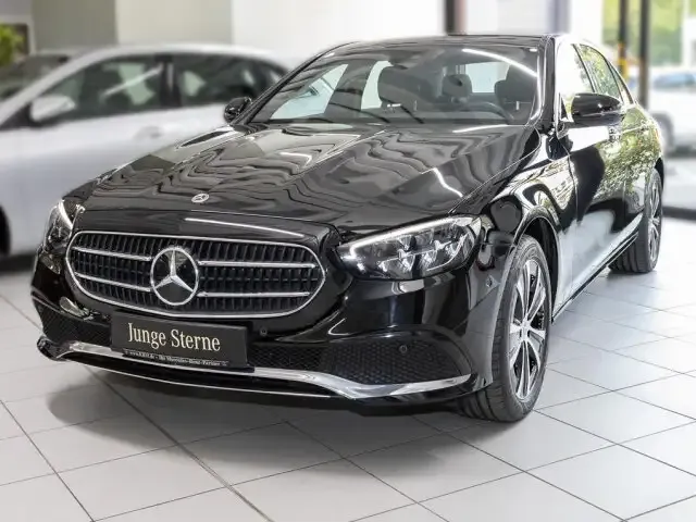 Mercedes-Benz E 200