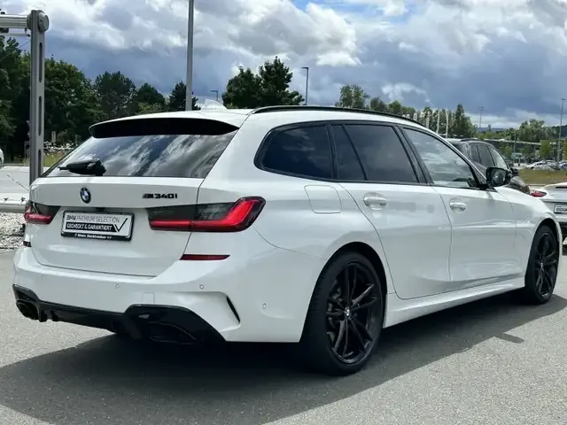 BMW 340