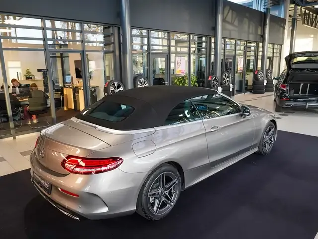 Mercedes-Benz C 300
