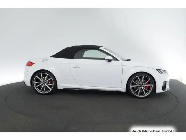 Audi TTS