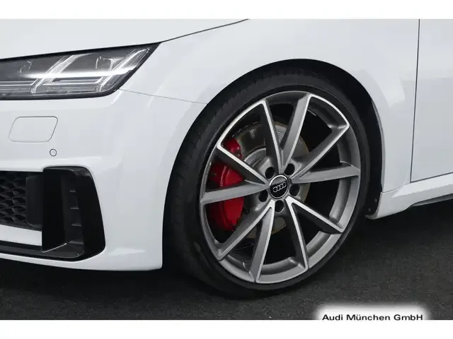 Audi TTS