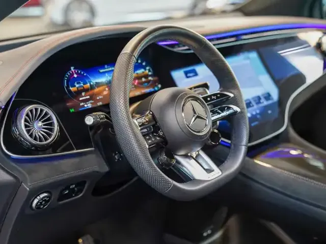 Mercedes-Benz EQE SUV