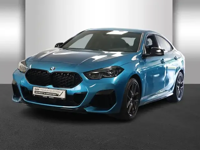 BMW 235