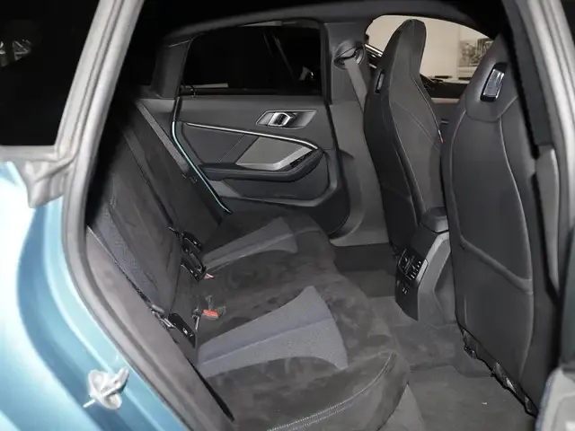 BMW 235