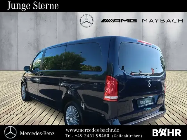 Mercedes-Benz V 220