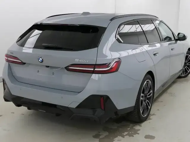 BMW 540