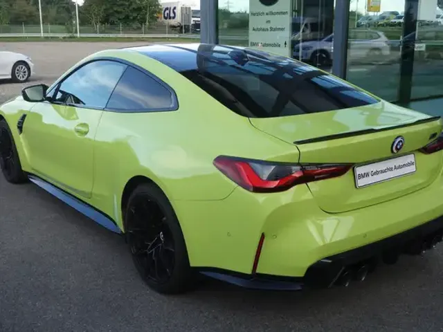 BMW M4