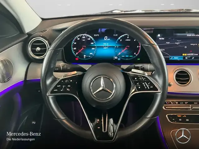 Mercedes-Benz E 220