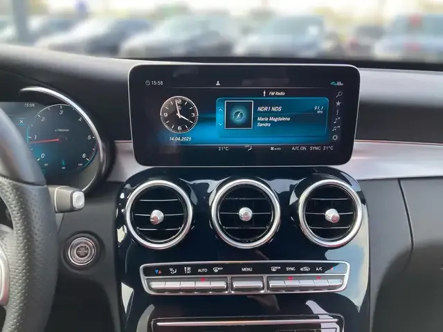Mercedes-Benz C 220