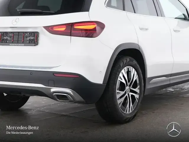 Mercedes-Benz GLA 180
