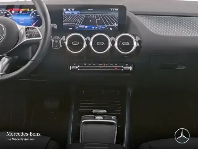 Mercedes-Benz GLA 180