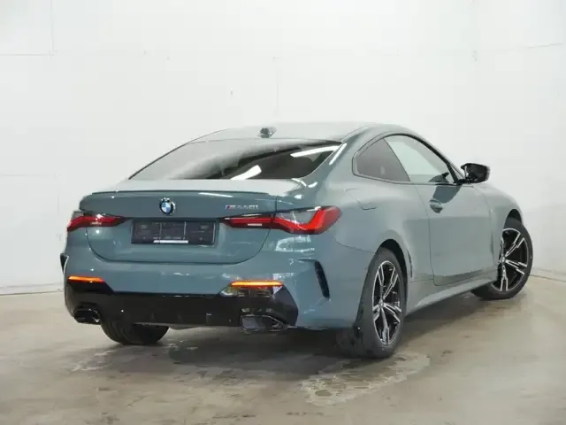 BMW 440