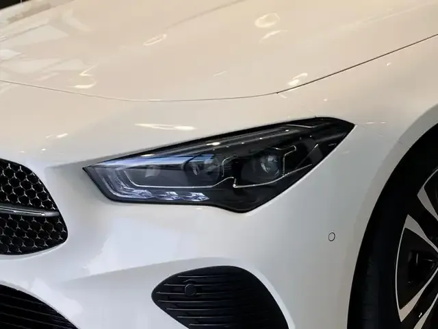 Mercedes-Benz CLA 200