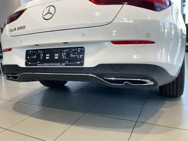 Mercedes-Benz CLA 200