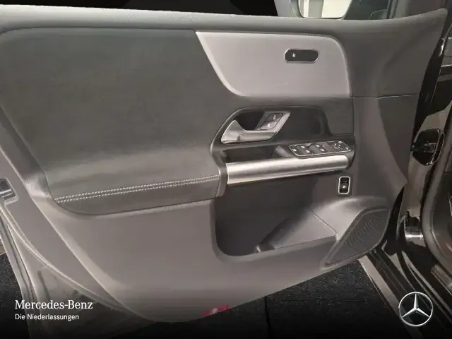 Mercedes-Benz B 250