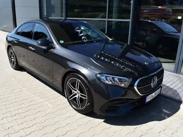 Mercedes-Benz E 220