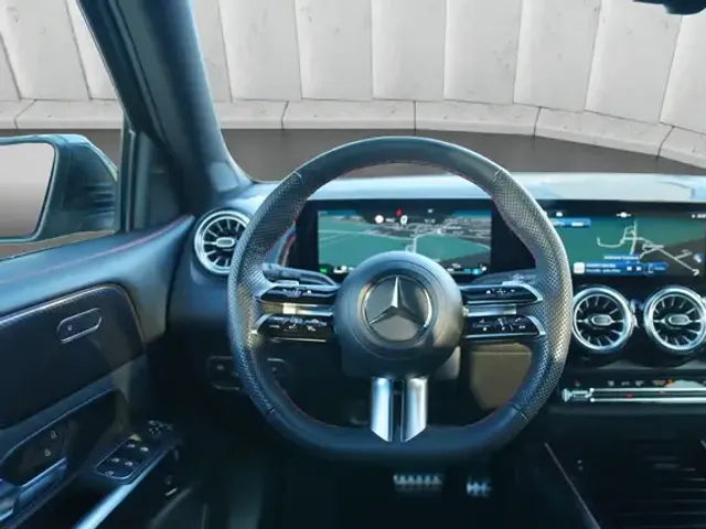 Mercedes-Benz GLB 200