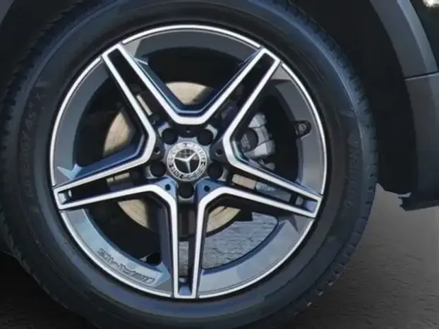 Mercedes-Benz GLB 200