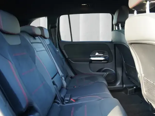 Mercedes-Benz GLB 200