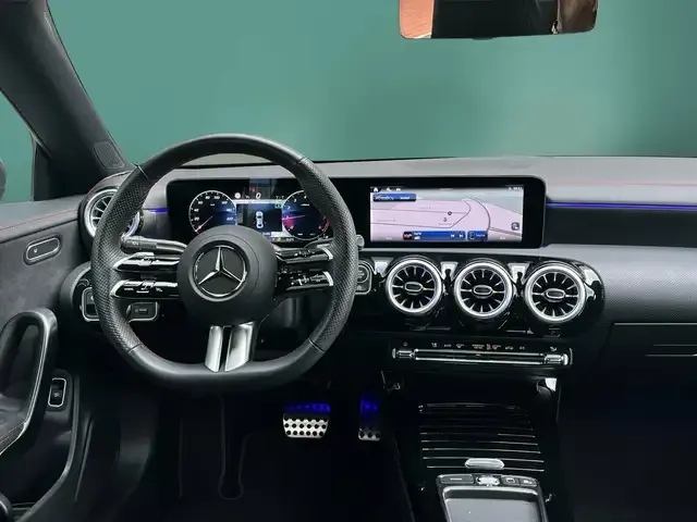 Mercedes-Benz CLA 200