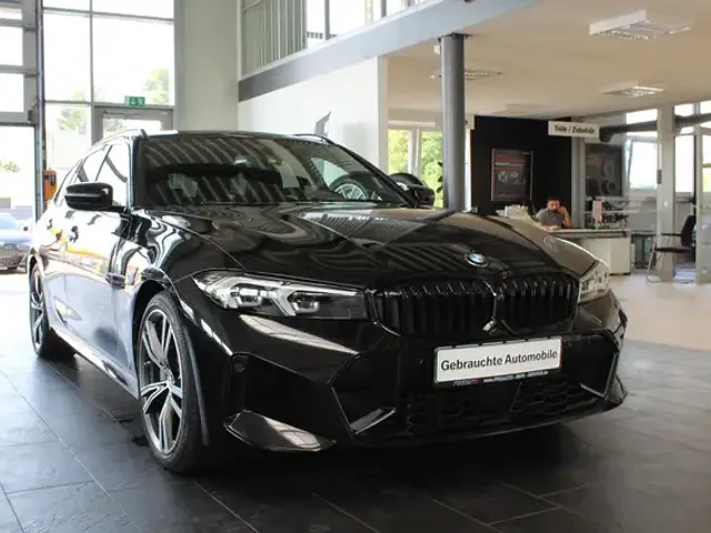BMW 330